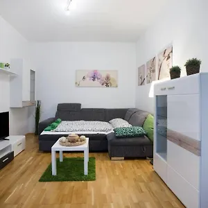 Relax Center , Viena Austria